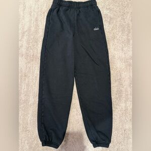 black ALO cuffed sweatpants they fit as an XS or a small
